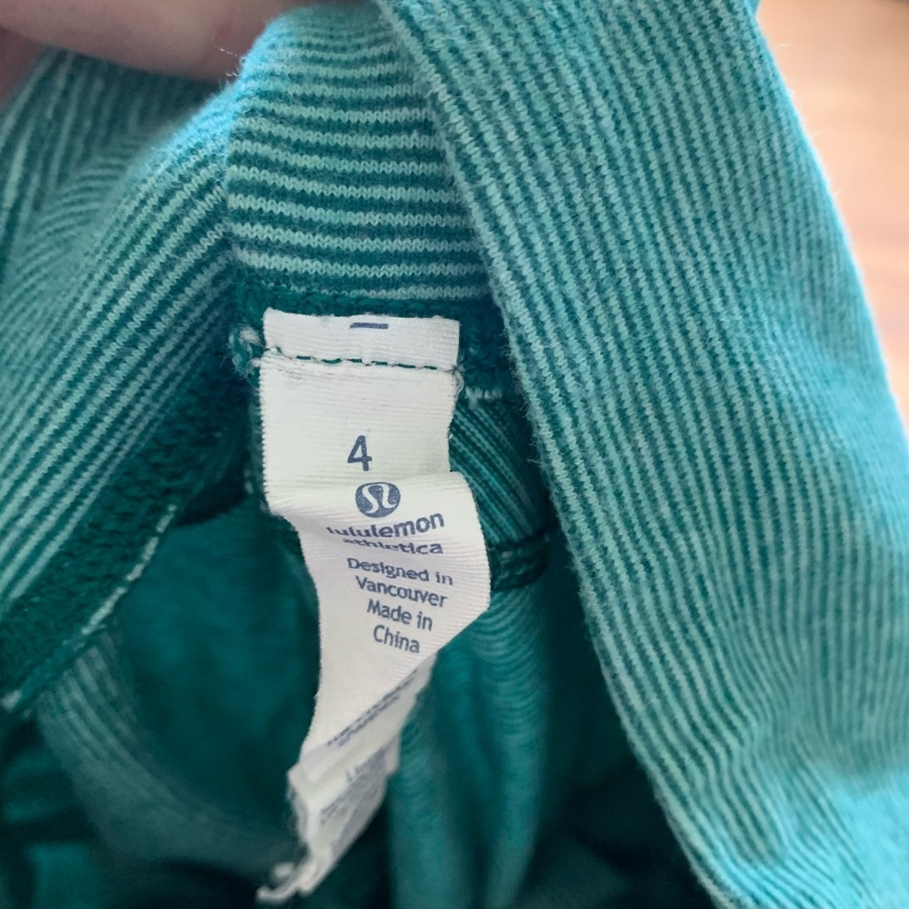 Lululemon legging - Picture 3 of 4